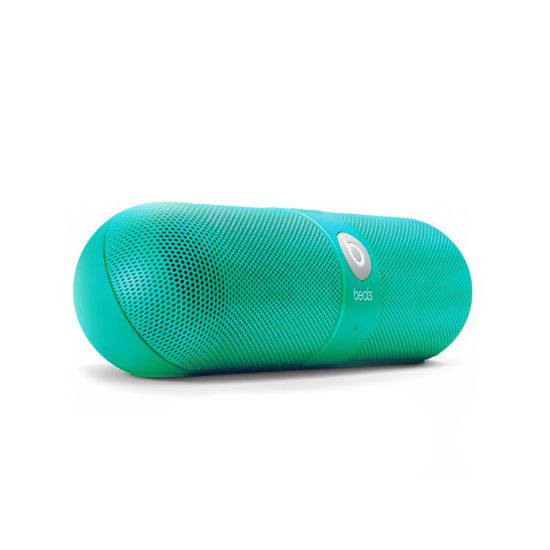 Fotografia e Beats Pill Wireless Speaker.
